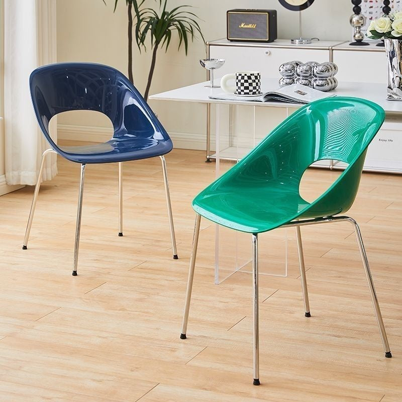 ทานอาหารสไตล์โมเดิร์นสีครีมยอดฮิตในอินเตอร์เน็ตรับน้ำหนักได้ 300 ส่วน