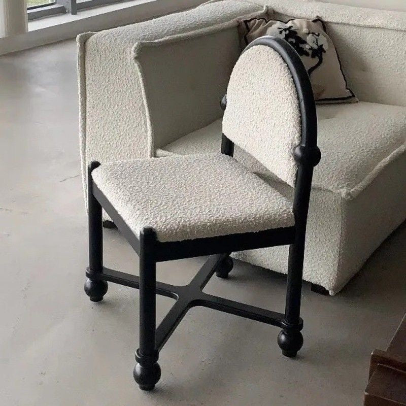 แท่นขุดเจาะโบราณสไตล์ที่เรียบง่ายหลังรองรับและหนังแกะออกแบบเก้าอี้ห้องนอนโต๊ะเครื่องแป้งเก้าอี้โบราณ