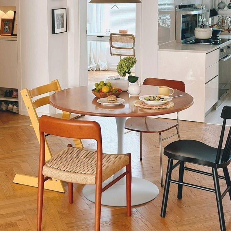 วอลนัทสีกลมและแผ่นกลมขนาดเล็กสำหรับบ้านอพาร์ทเมนท์ขนาดเล็กระเบียงกาแฟโต๊ะต่อต้านต่อต้านโบราณ 