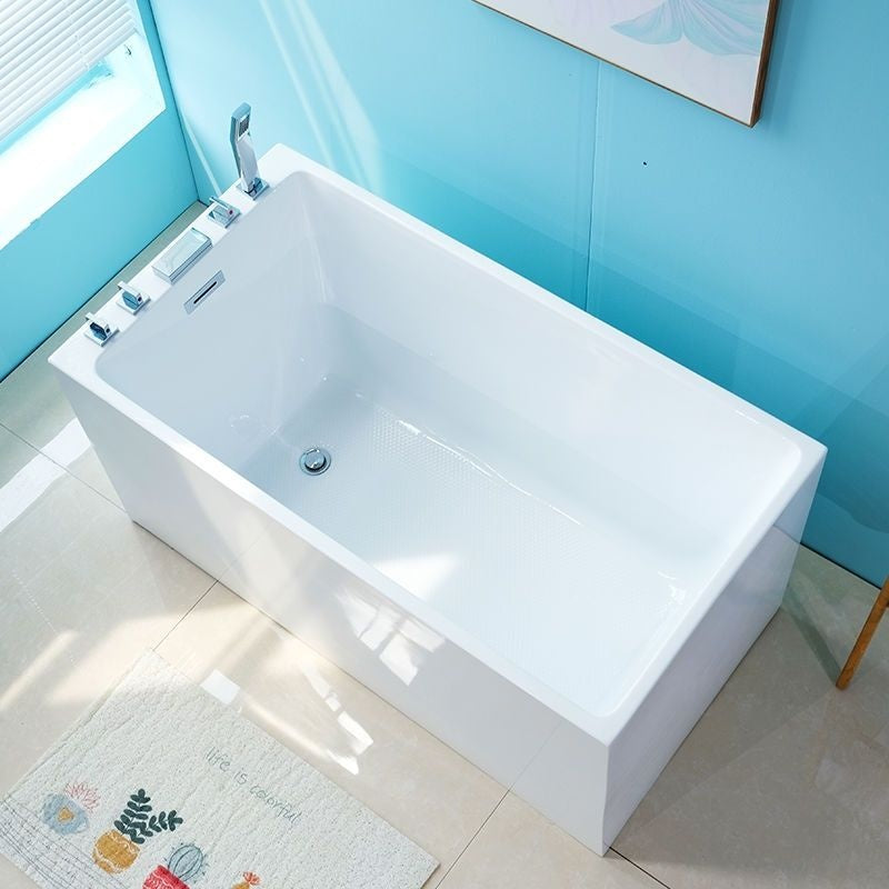 QW- Bathtub, small acrylic thick bathtub, bathroom accessories