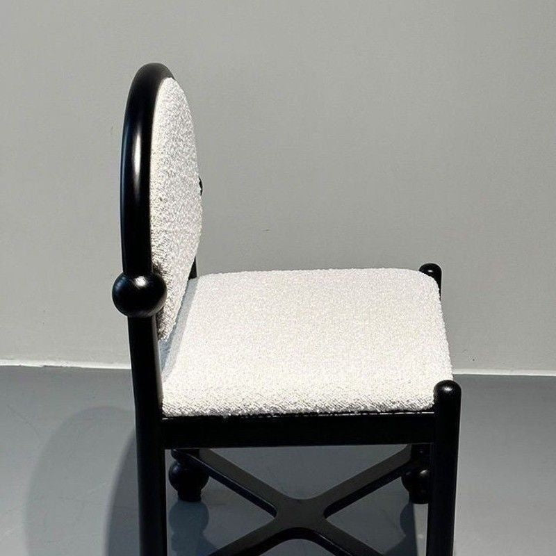 แท่นขุดเจาะโบราณสไตล์ที่เรียบง่ายหลังรองรับและหนังแกะออกแบบเก้าอี้ห้องนอนโต๊ะเครื่องแป้งเก้าอี้โบราณ 