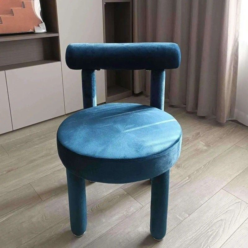 ออกแบบรูปลักษณ์ความกว้างและความหนาขึ้นออกแบบมินิมอลบ้านห้องนอนด้านหลังเก้าอี้สตูลสไตล์เพื่อรองรับเก้าอี้สีแดงแต่งหน้า 